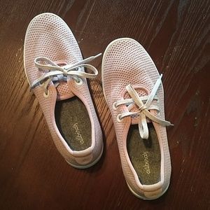 Allbirds Tree Skippers Women's Size 8 in Blush